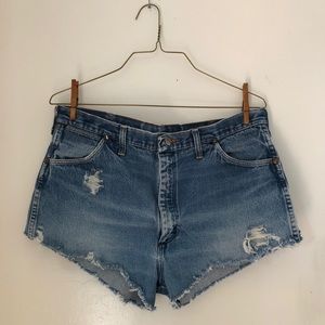 Vintage Wrangler Distressed Cut Off Shorts